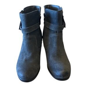 Earth Origins Tori Gray Leather Stylish Women's Ankle Boots